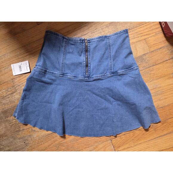 Free People Highlands Denim Blue Asymmetrical Skater Mini Skirt Raw Hem Sz 6 - Picture 7 of 7